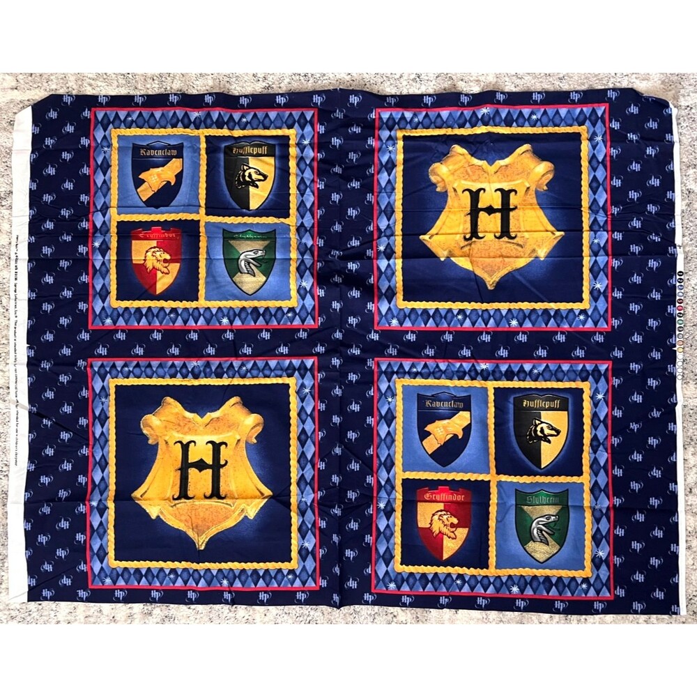 Vtg '01 HARRY POTTER Pillow Panels Fabric Hogwarts House Shields Cotton Quilting